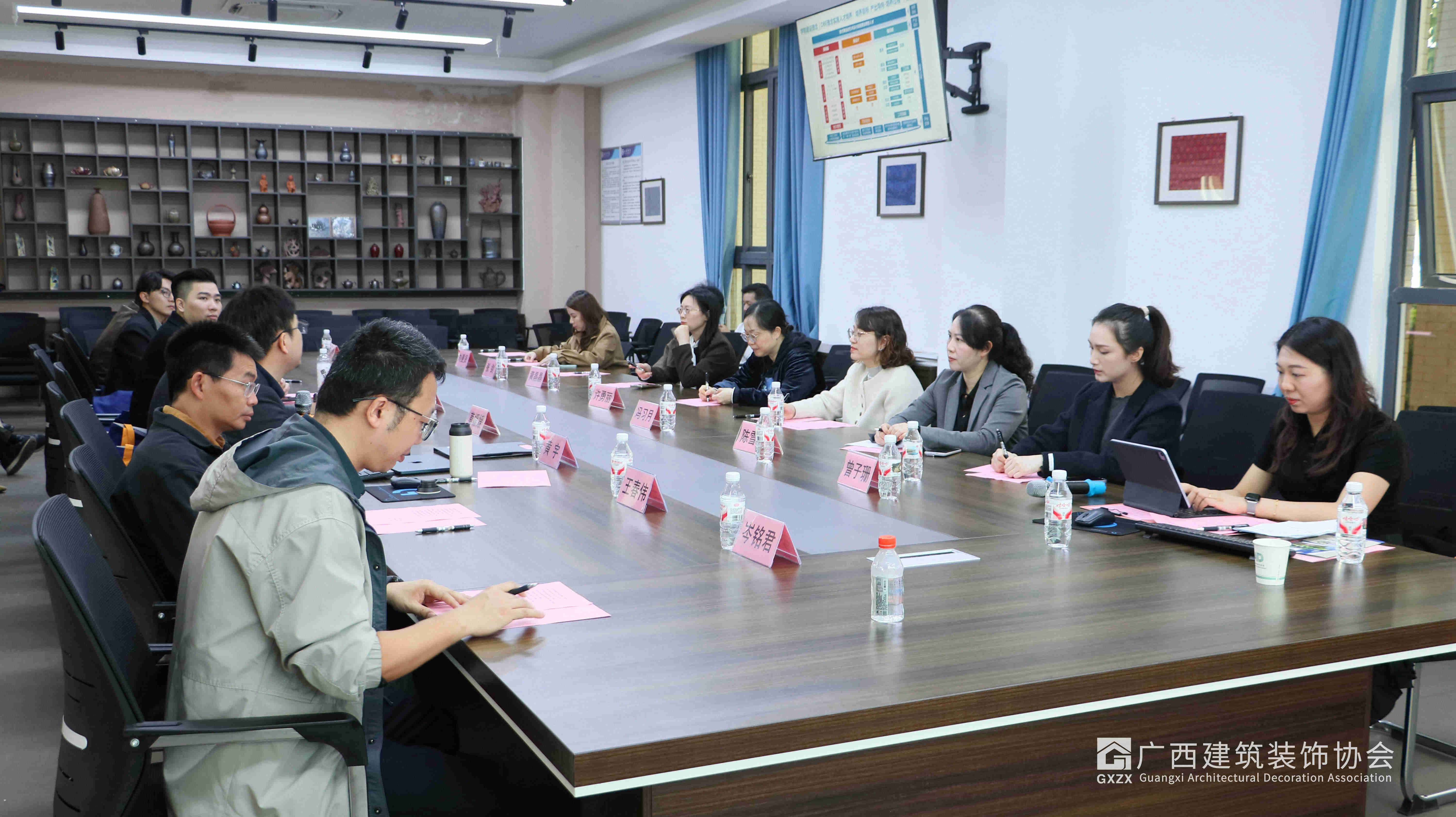 协会代表出席南宁学院艺术与设计学院环境设计专业2026届本科毕业设计展暨毕业生推介会